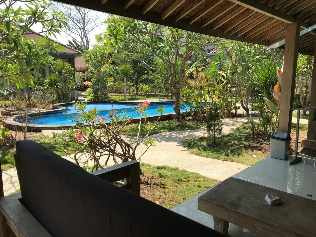 Maha Putri Bungalows Quần đảo Gili Ngoại thất bức ảnh