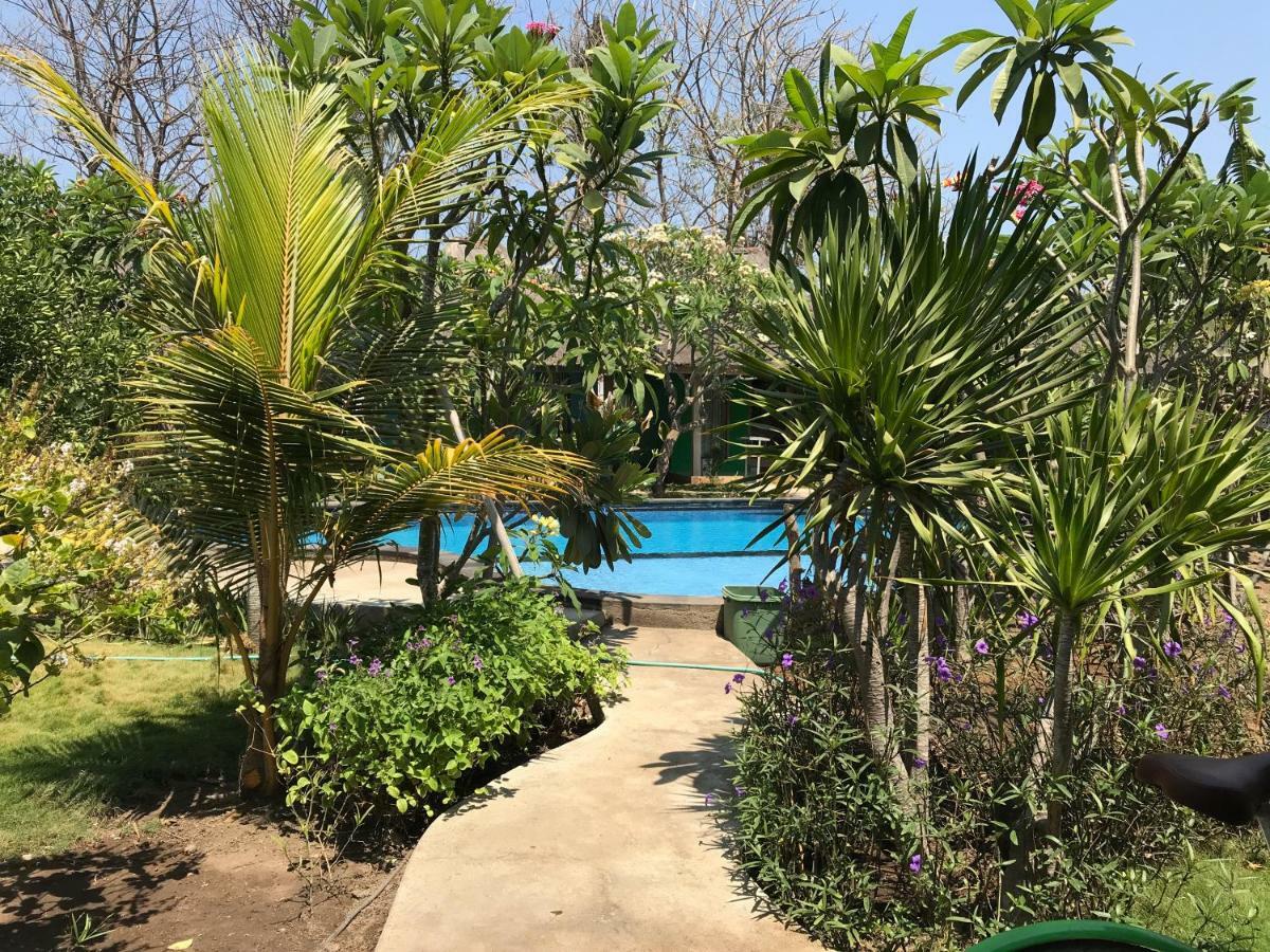 Maha Putri Bungalows Quần đảo Gili Ngoại thất bức ảnh
